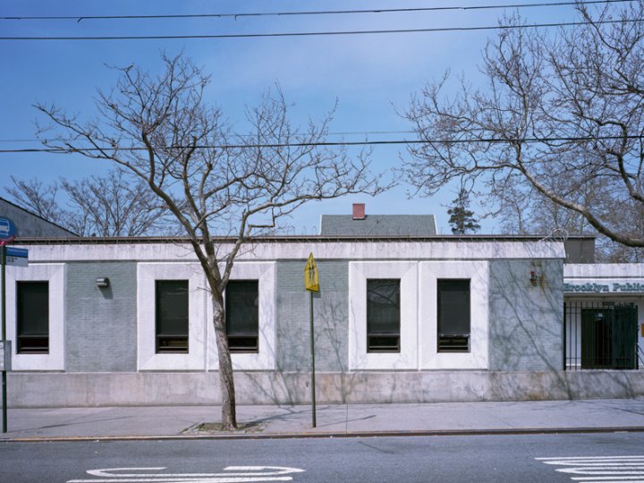 Exterior of Dyker Heights Library
